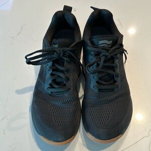 Strike MVMNT Haze Trainers men’s 10.5, black/gum